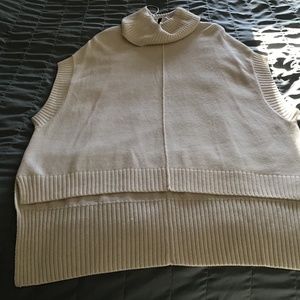 BCBG high low sweater